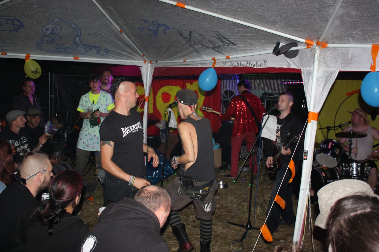 Resist-Festival-2015-30 ;o